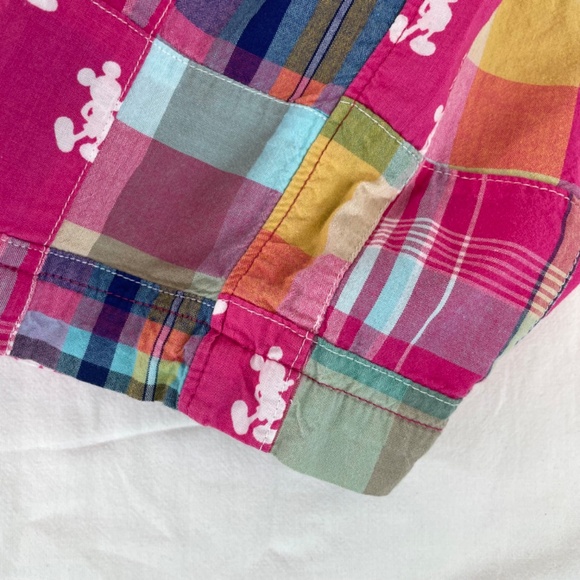 Walt Disney World Mickey Mouse Plaid Checkered Shorts Women’s Size Medium - Picture 13 of 15